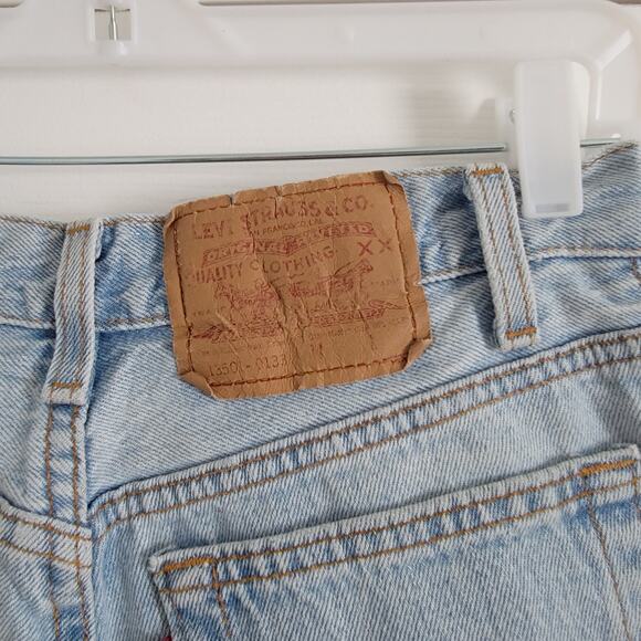 Vintage Levi Strauss Light Wash Button Fly High Rise Tapered Mom Jean Size 11 - Picture 4 of 4